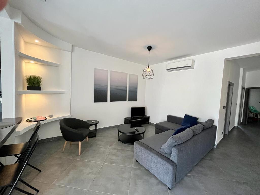 Dreams Of Holiday. Apartment With Pool Marsalforn Exterior photo